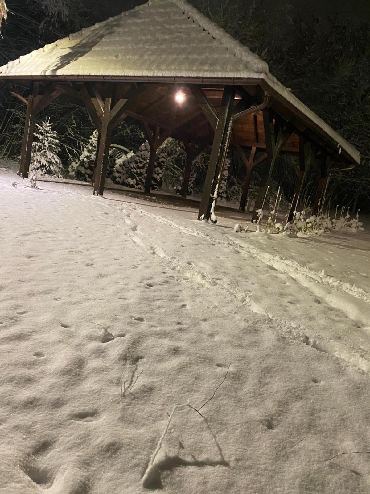 Hotel Restauracja Cztery Pory Roku Orneta Esterno foto