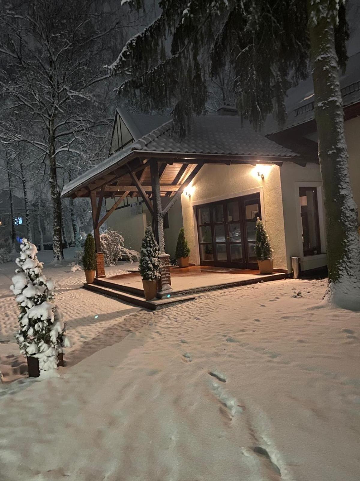 Hotel Restauracja Cztery Pory Roku Orneta Esterno foto