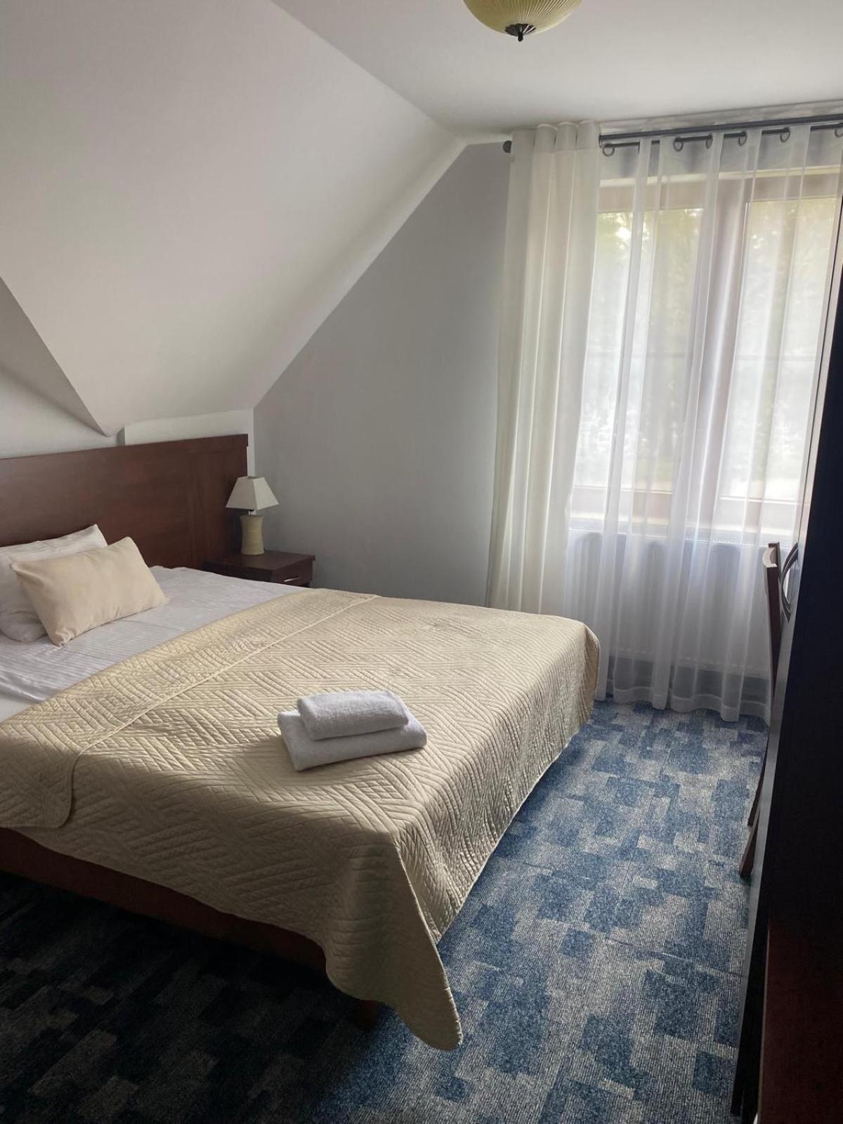 Hotel Restauracja Cztery Pory Roku Orneta Esterno foto