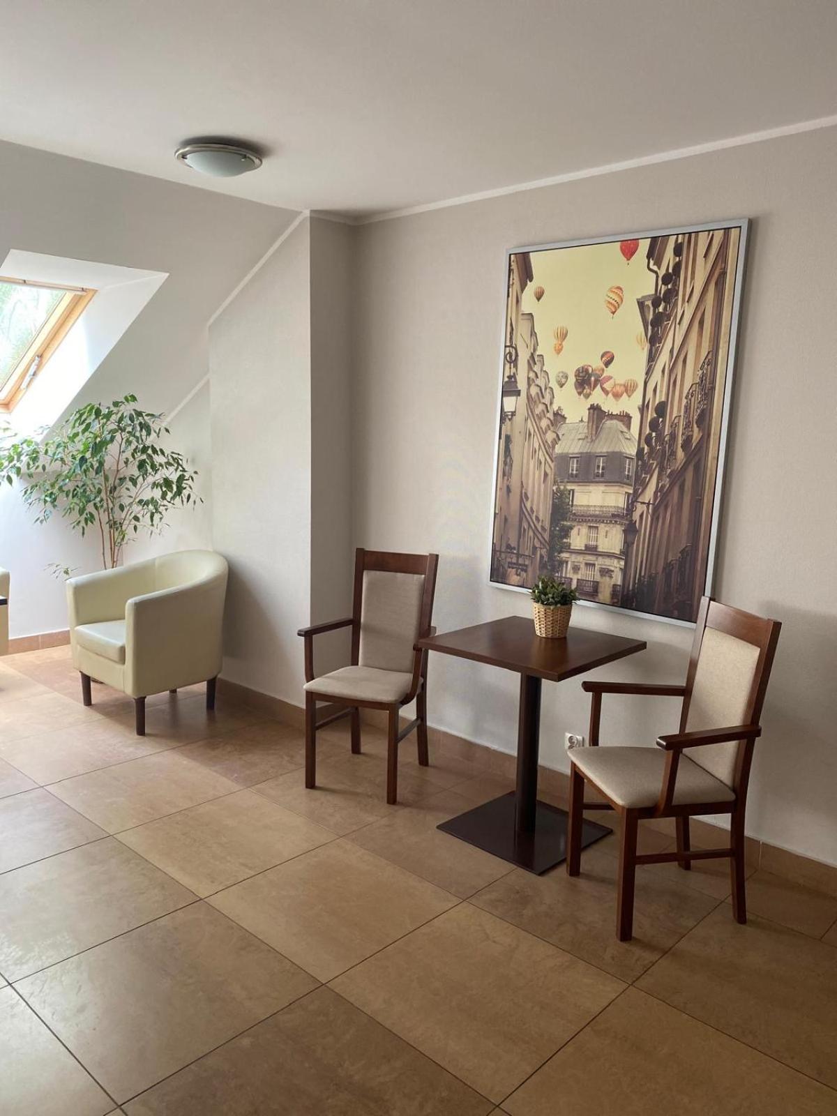 Hotel Restauracja Cztery Pory Roku Orneta Esterno foto