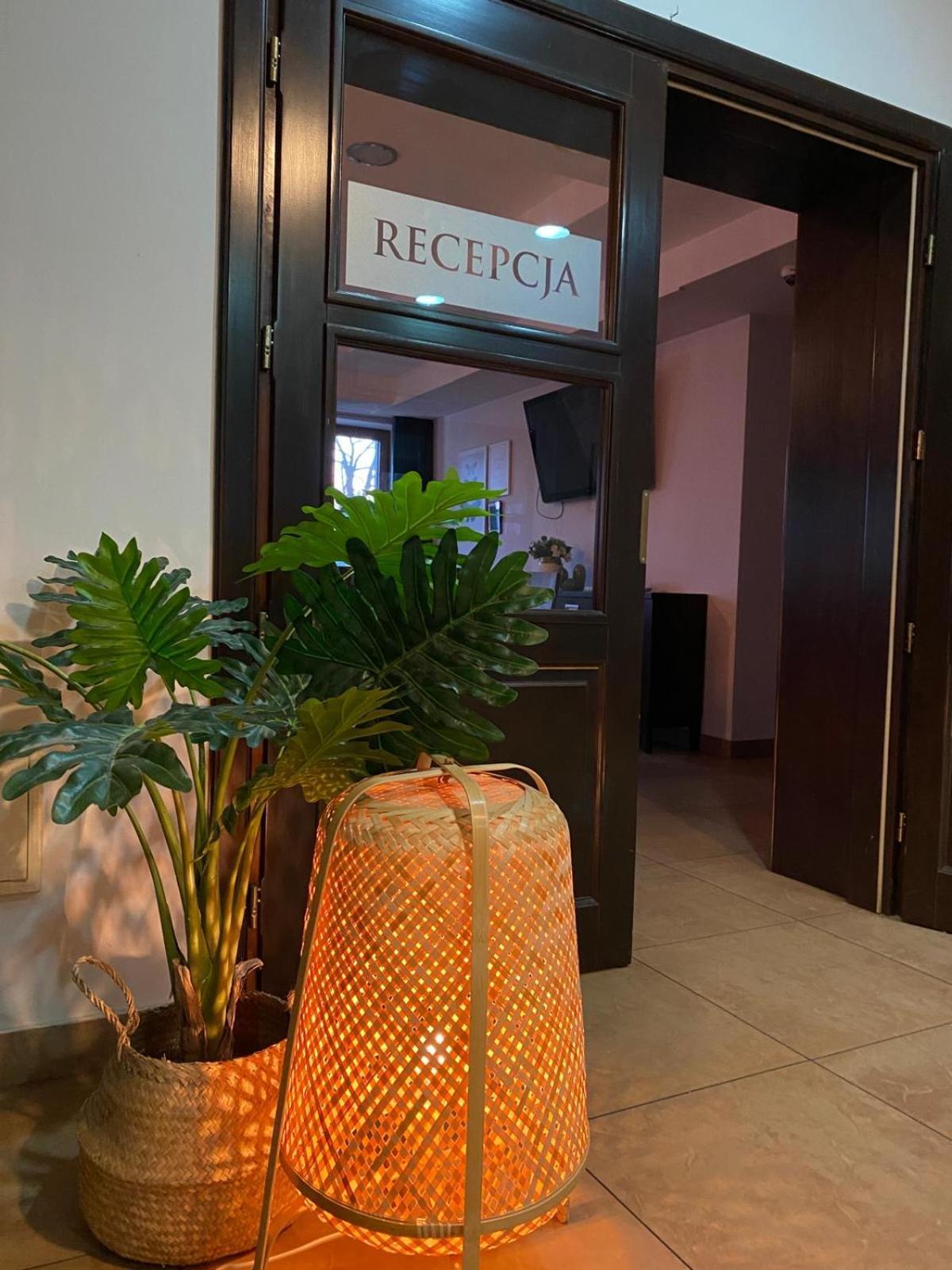 Hotel Restauracja Cztery Pory Roku Orneta Esterno foto